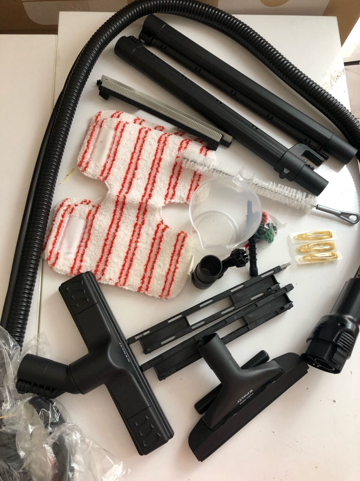 Polti Vaporetto Lecoaspira FAV30 4 Bar Buharlı Su Filtreli Vakumlu Elektrikli Süpürge-TEŞHİR - Görsel 2